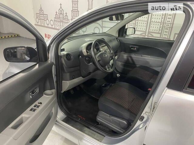 Сірий Дайхатсу Sirion, об'ємом двигуна 1.5 л та пробігом 231 тис. км за 4424 $, фото 6 на Automoto.ua