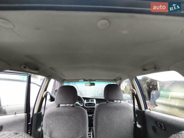 Синий Дайхатсу Сирион, объемом двигателя 0.99 л и пробегом 249 тыс. км за 2750 $, фото 13 на Automoto.ua