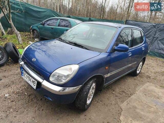 Синий Дайхатсу Сирион, объемом двигателя 0.99 л и пробегом 249 тыс. км за 2750 $, фото 8 на Automoto.ua