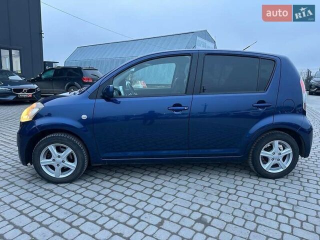 Синій Дайхатсу Sirion, об'ємом двигуна 1.3 л та пробігом 248 тис. км за 5990 $, фото 3 на Automoto.ua