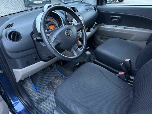 Синий Дайхатсу Сирион, объемом двигателя 1.3 л и пробегом 248 тыс. км за 5990 $, фото 8 на Automoto.ua