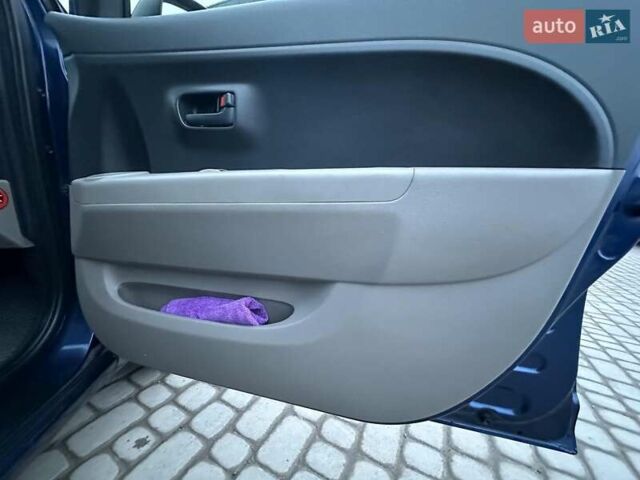 Синій Дайхатсу Sirion, об'ємом двигуна 1.3 л та пробігом 248 тис. км за 5990 $, фото 21 на Automoto.ua