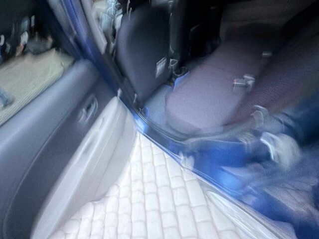 Синий Дайхатсу Сирион, объемом двигателя 1.3 л и пробегом 248 тыс. км за 5990 $, фото 10 на Automoto.ua