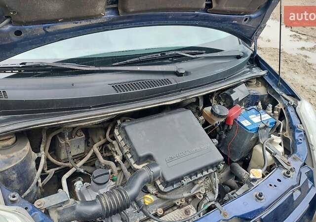 Синій Дайхатсу Sirion, об'ємом двигуна 1.3 л та пробігом 244 тис. км за 2900 $, фото 17 на Automoto.ua