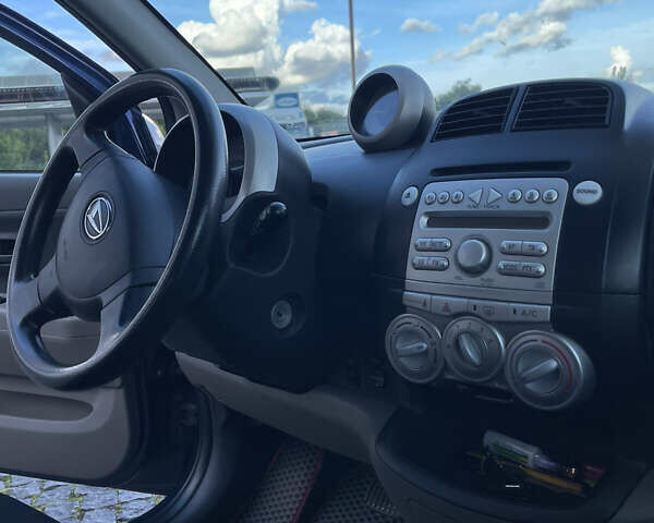 Синій Дайхатсу Sirion, об'ємом двигуна 1.3 л та пробігом 210 тис. км за 6500 $, фото 9 на Automoto.ua