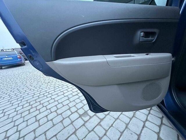 Синий Дайхатсу Сирион, объемом двигателя 1.3 л и пробегом 248 тыс. км за 5990 $, фото 19 на Automoto.ua