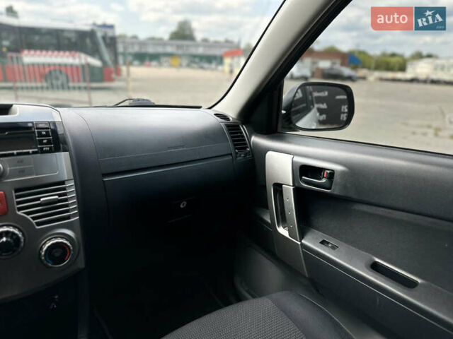 Білий Дайхатсу Terios, об'ємом двигуна 1.5 л та пробігом 164 тис. км за 7200 $, фото 11 на Automoto.ua