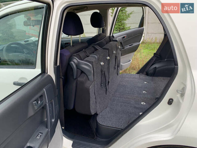 Дайхатсу Териос 2009 в Одессе на Automoto.ua Белый Дайхатсу Териос, объемом двигателя 1.5 л и пробегом 179 тыс. км за 7800 $, фото 17 на Automoto.ua