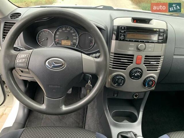 Дайхатсу Териос 2009 в Одессе на Automoto.ua Белый Дайхатсу Териос, объемом двигателя 1.5 л и пробегом 179 тыс. км за 7800 $, фото 21 на Automoto.ua