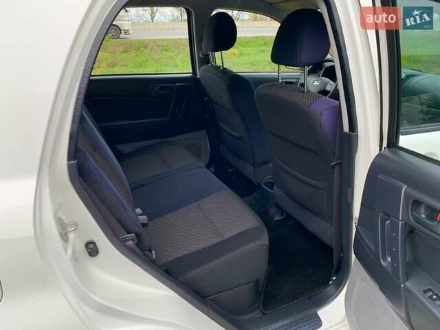 Дайхатсу Териос 2009 в Одессе на Automoto.ua Белый Дайхатсу Териос, объемом двигателя 1.5 л и пробегом 179 тыс. км за 7800 $, фото 19 на Automoto.ua