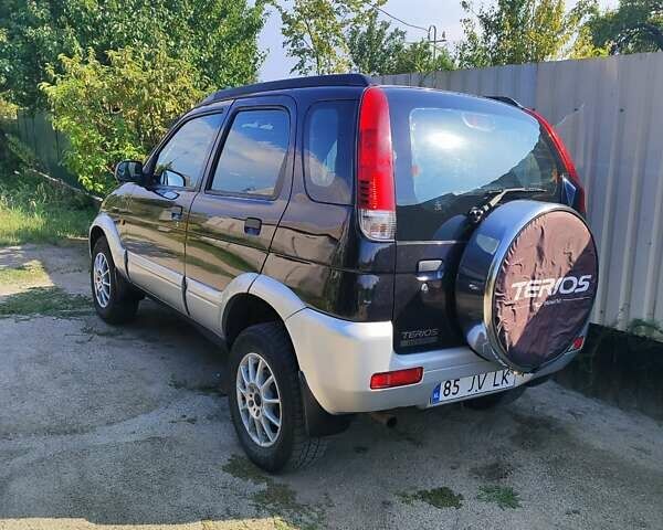 Чорний Дайхатсу Terios, об'ємом двигуна 1.3 л та пробігом 385 тис. км за 2300 $, фото 8 на Automoto.ua