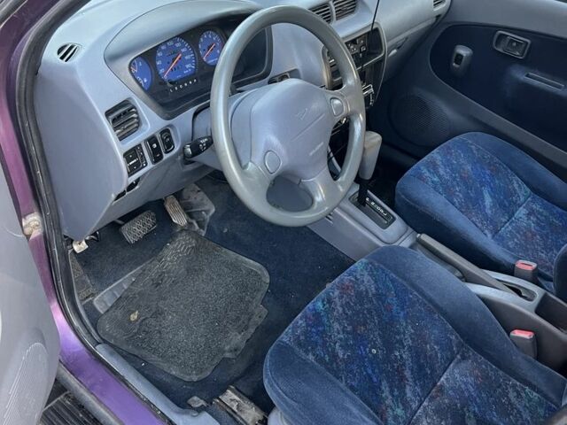 Фиолетовый Дайхатсу Териос, объемом двигателя 1.3 л и пробегом 300 тыс. км за 2500 $, фото 4 на Automoto.ua