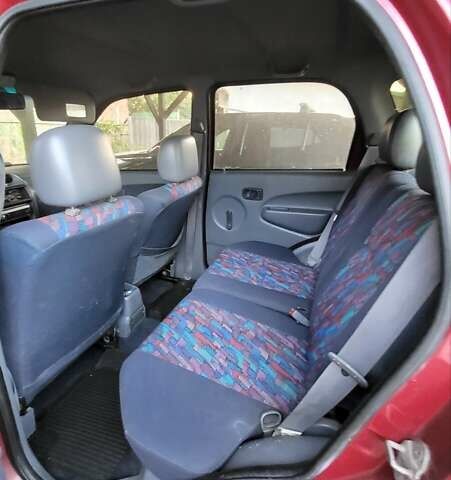 Дайхатсу Териос 1997 в Харькове на Automoto.ua Красный Дайхатсу Териос, объемом двигателя 1.3 л и пробегом 198 тыс. км за 3200 $, фото 9 на Automoto.ua