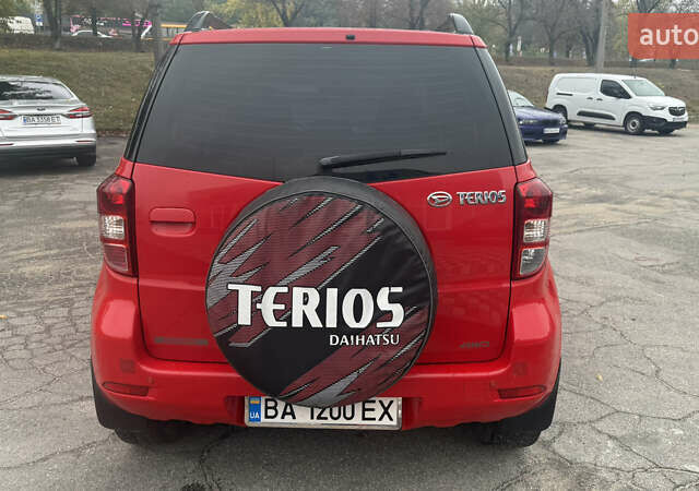 Червоний Дайхатсу Terios, об'ємом двигуна 1.5 л та пробігом 198 тис. км за 6900 $, фото 3 на Automoto.ua