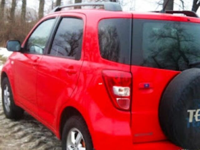 Червоний Дайхатсу Terios, об'ємом двигуна 1.5 л та пробігом 280 тис. км за 3300 $, фото 2 на Automoto.ua