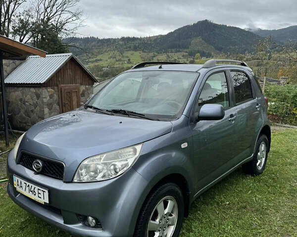 Дайхатсу Terios 2007 у Рахове на Automoto.ua Сірий Дайхатсу Terios, об'ємом двигуна 1.5 л та пробігом 121 тис. км за 7200 $, фото 1 на Automoto.ua