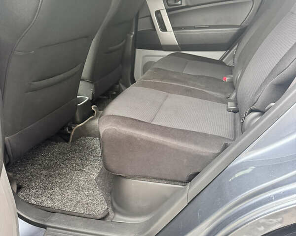 Серый Дайхатсу Териос, объемом двигателя 1.5 л и пробегом 139 тыс. км за 7999 $, фото 8 на Automoto.ua