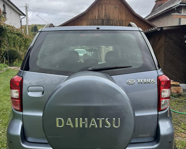 Дайхатсу Terios 2007 у Рахове на Automoto.ua Сірий Дайхатсу Terios, об'ємом двигуна 1.5 л та пробігом 121 тис. км за 7200 $, фото 4 на Automoto.ua