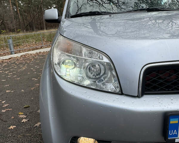 Сірий Дайхатсу Terios, об'ємом двигуна 1.5 л та пробігом 130 тис. км за 5999 $, фото 5 на Automoto.ua