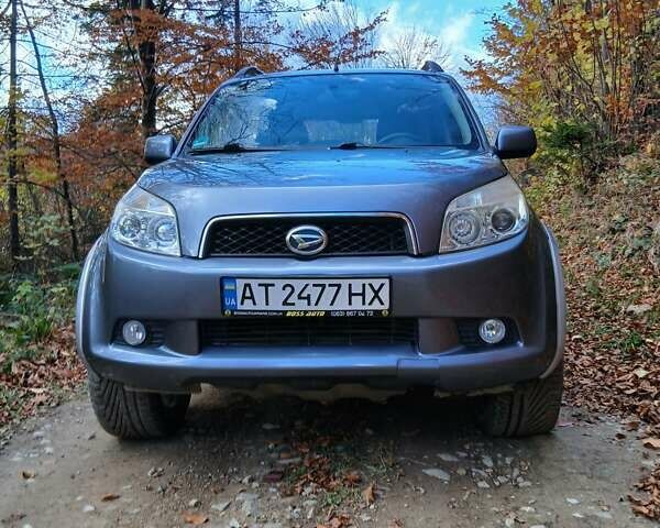 Дайхатсу Terios 2007 у Коломые на Automoto.ua Сірий Дайхатсу Terios, об'ємом двигуна 1.5 л та пробігом 180 тис. км за 7200 $, фото 4 на Automoto.ua