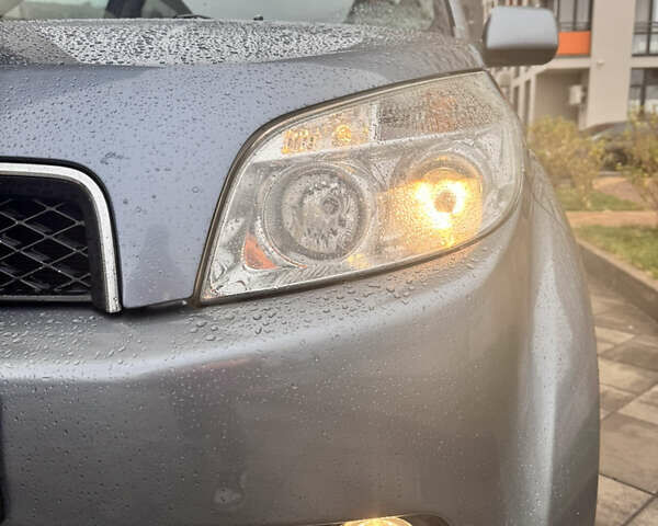 Серый Дайхатсу Териос, объемом двигателя 1.5 л и пробегом 139 тыс. км за 7999 $, фото 17 на Automoto.ua