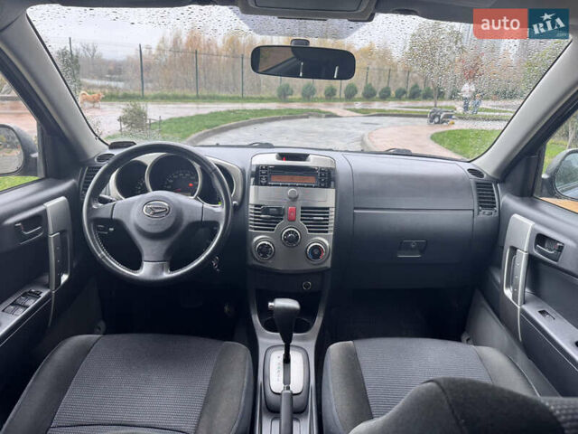 Серый Дайхатсу Териос, объемом двигателя 1.5 л и пробегом 139 тыс. км за 7999 $, фото 6 на Automoto.ua