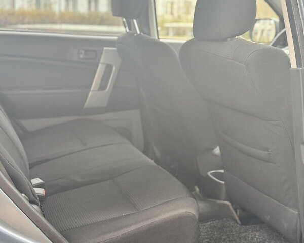 Серый Дайхатсу Териос, объемом двигателя 1.5 л и пробегом 139 тыс. км за 7999 $, фото 4 на Automoto.ua