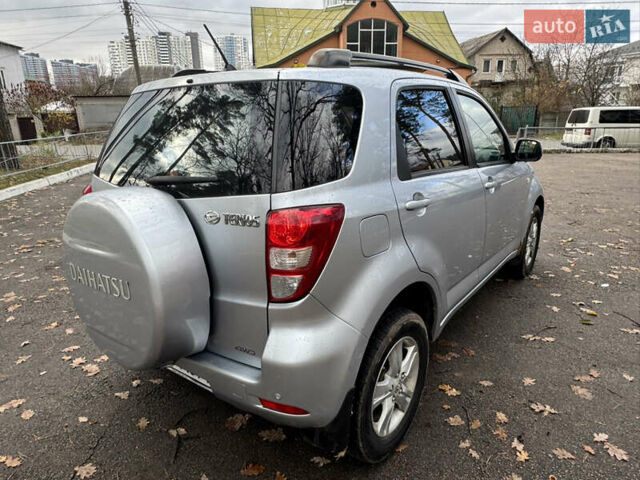 Сірий Дайхатсу Terios, об'ємом двигуна 1.5 л та пробігом 130 тис. км за 5999 $, фото 3 на Automoto.ua