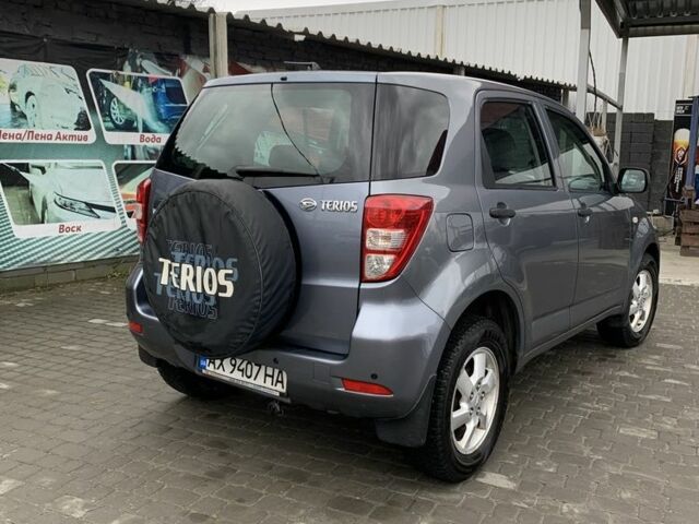 Серый Дайхатсу Териос, объемом двигателя 1.5 л и пробегом 178 тыс. км за 7700 $, фото 5 на Automoto.ua