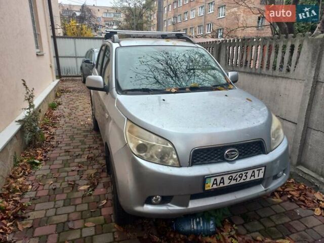 Серый Дайхатсу Териос, объемом двигателя 1.5 л и пробегом 107 тыс. км за 7000 $, фото 5 на Automoto.ua