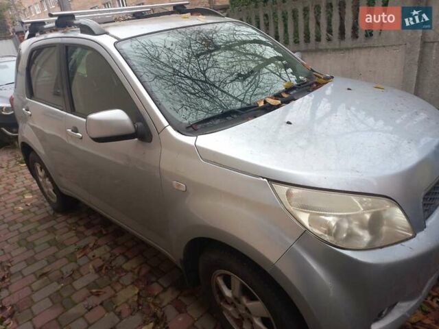 Серый Дайхатсу Териос, объемом двигателя 1.5 л и пробегом 107 тыс. км за 7000 $, фото 4 на Automoto.ua