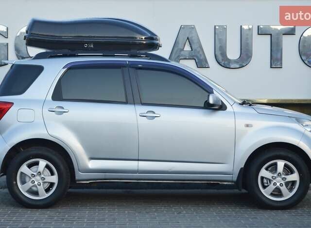 Серый Дайхатсу Териос, объемом двигателя 1.5 л и пробегом 79 тыс. км за 9700 $, фото 15 на Automoto.ua