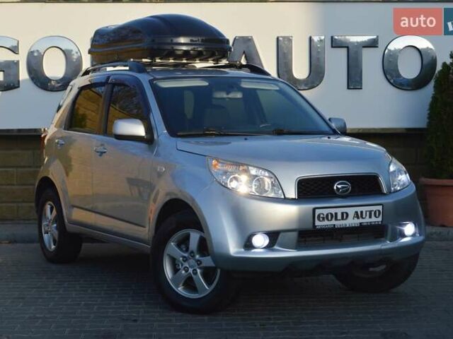 Серый Дайхатсу Териос, объемом двигателя 1.5 л и пробегом 79 тыс. км за 9700 $, фото 1 на Automoto.ua