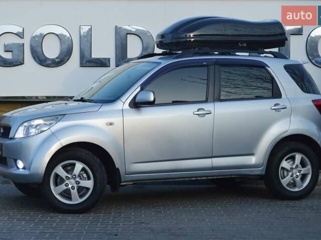 Серый Дайхатсу Териос, объемом двигателя 1.5 л и пробегом 79 тыс. км за 9700 $, фото 6 на Automoto.ua