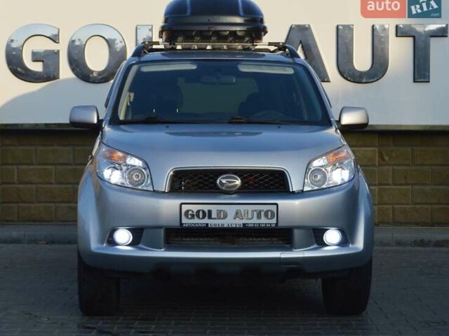 Серый Дайхатсу Териос, объемом двигателя 1.5 л и пробегом 79 тыс. км за 9700 $, фото 3 на Automoto.ua