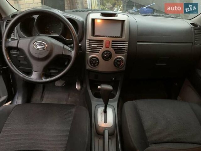 Серый Дайхатсу Териос, объемом двигателя 1.5 л и пробегом 198 тыс. км за 7500 $, фото 7 на Automoto.ua