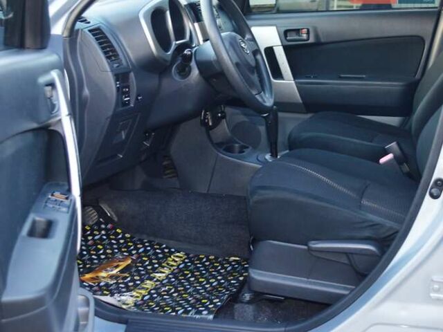 Серый Дайхатсу Териос, объемом двигателя 1.5 л и пробегом 79 тыс. км за 9700 $, фото 18 на Automoto.ua