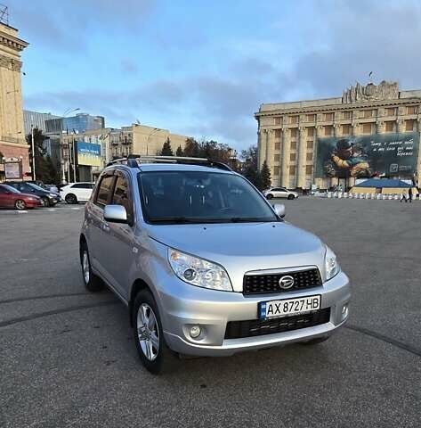 Сірий Дайхатсу Terios, об'ємом двигуна 1.5 л та пробігом 134 тис. км за 9800 $, фото 7 на Automoto.ua