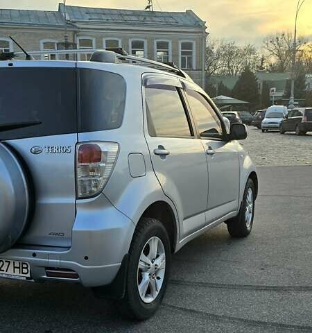 Сірий Дайхатсу Terios, об'ємом двигуна 1.5 л та пробігом 134 тис. км за 9800 $, фото 12 на Automoto.ua