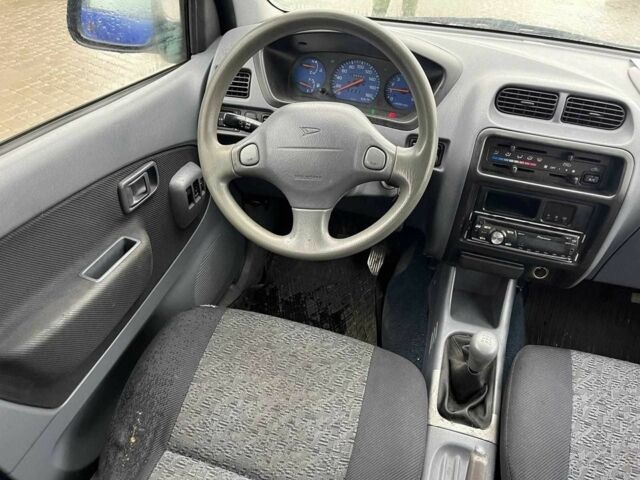 Синій Дайхатсу Terios, об'ємом двигуна 1.3 л та пробігом 290 тис. км за 3690 $, фото 5 на Automoto.ua