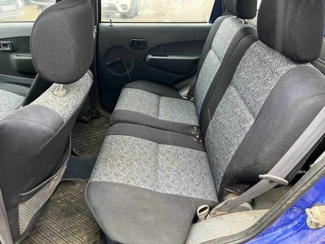 Синій Дайхатсу Terios, об'ємом двигуна 1.3 л та пробігом 290 тис. км за 3690 $, фото 7 на Automoto.ua