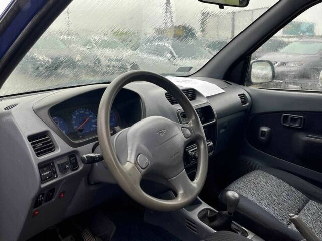 Синій Дайхатсу Terios, об'ємом двигуна 1.3 л та пробігом 290 тис. км за 3690 $, фото 14 на Automoto.ua