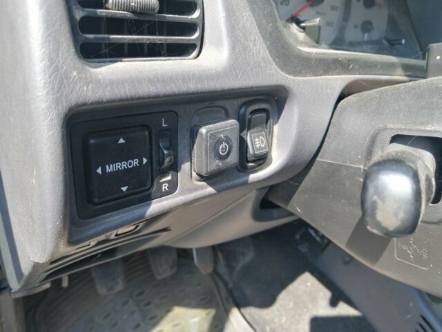 Синій Дайхатсу Terios, об'ємом двигуна 1.3 л та пробігом 120 тис. км за 2850 $, фото 5 на Automoto.ua