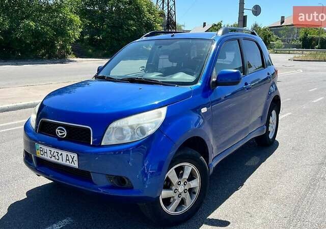 Синій Дайхатсу Terios, об'ємом двигуна 1.5 л та пробігом 220 тис. км за 8000 $, фото 1 на Automoto.ua