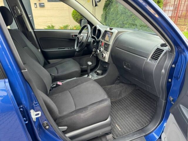 Синій Дайхатсу Terios, об'ємом двигуна 1.5 л та пробігом 125 тис. км за 7500 $, фото 16 на Automoto.ua