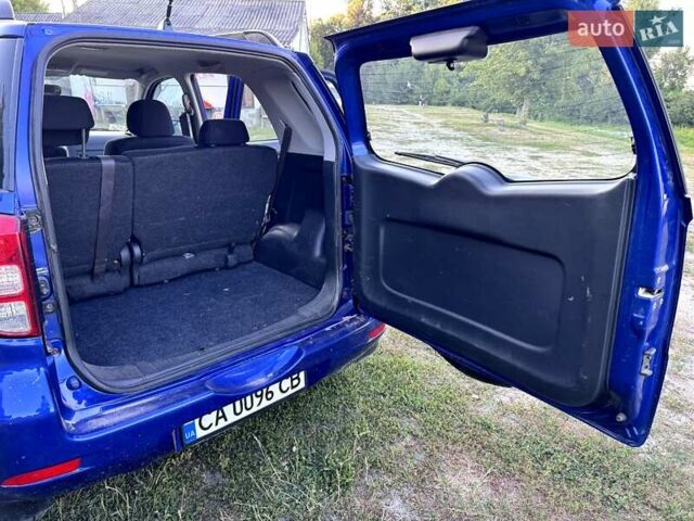 Синий Дайхатсу Териос, объемом двигателя 1.5 л и пробегом 165 тыс. км за 7700 $, фото 9 на Automoto.ua