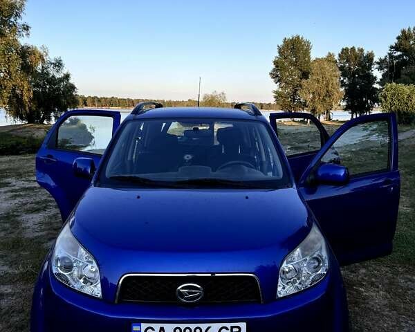 Синий Дайхатсу Териос, объемом двигателя 1.5 л и пробегом 165 тыс. км за 7700 $, фото 2 на Automoto.ua