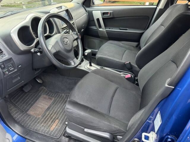 Синій Дайхатсу Terios, об'ємом двигуна 1.5 л та пробігом 125 тис. км за 7500 $, фото 7 на Automoto.ua