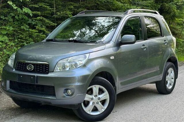 Синій Дайхатсу Terios, об'ємом двигуна 1.5 л та пробігом 225 тис. км за 4875 $, фото 2 на Automoto.ua