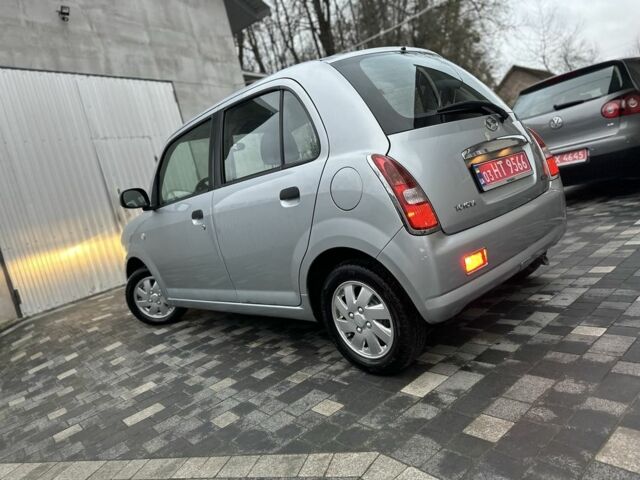 Серый Дайхатсу Тревис, объемом двигателя 1 л и пробегом 147 тыс. км за 4444 $, фото 3 на Automoto.ua